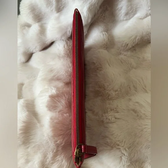 GUCCI Clutch - Large size♥️ READ DESCRIPTION‼️ - Picture 3 of 12